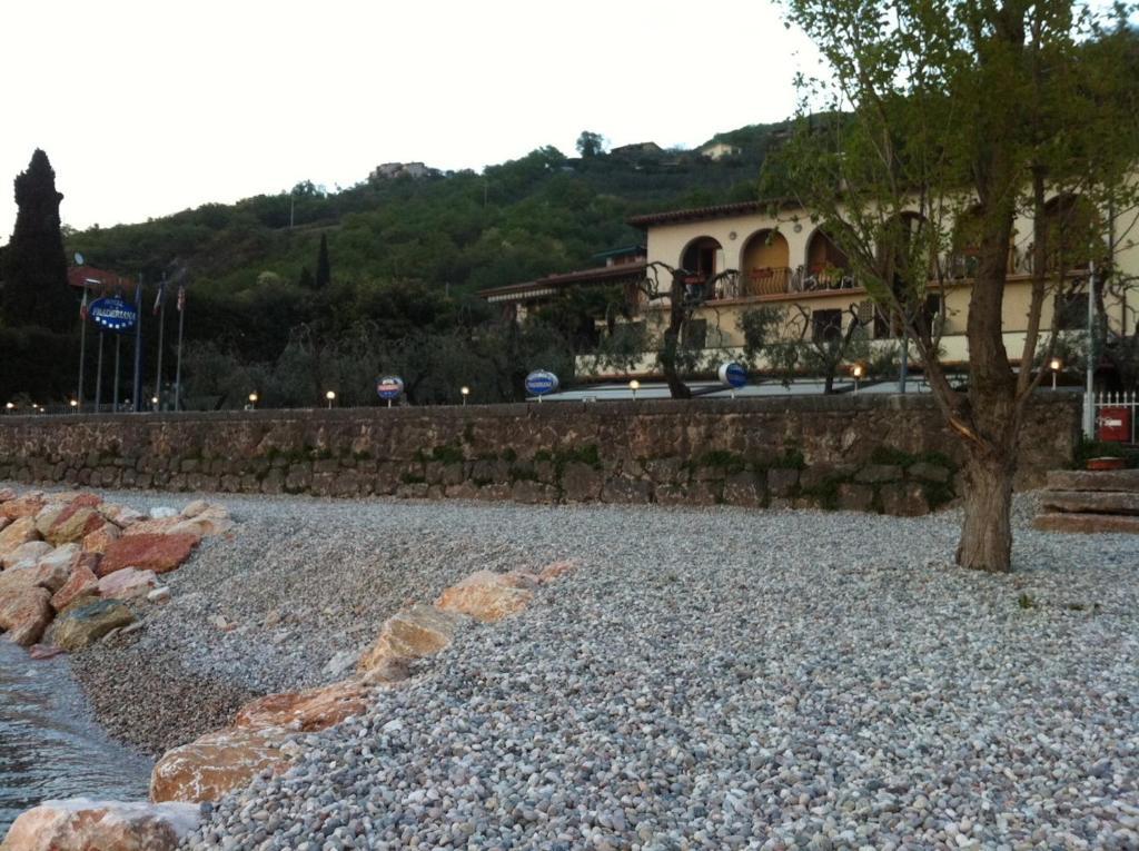 Hotel Fraderiana ตอร์รีเดลเบนาโก ภายนอก รูปภาพ