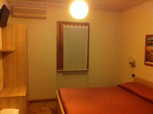 Hotel Fraderiana ตอร์รีเดลเบนาโก ห้อง รูปภาพ